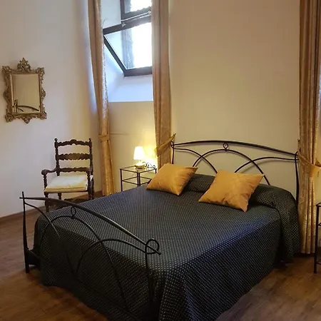 Sarlette Cozy