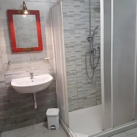 Sarlette Cozy البندقية
